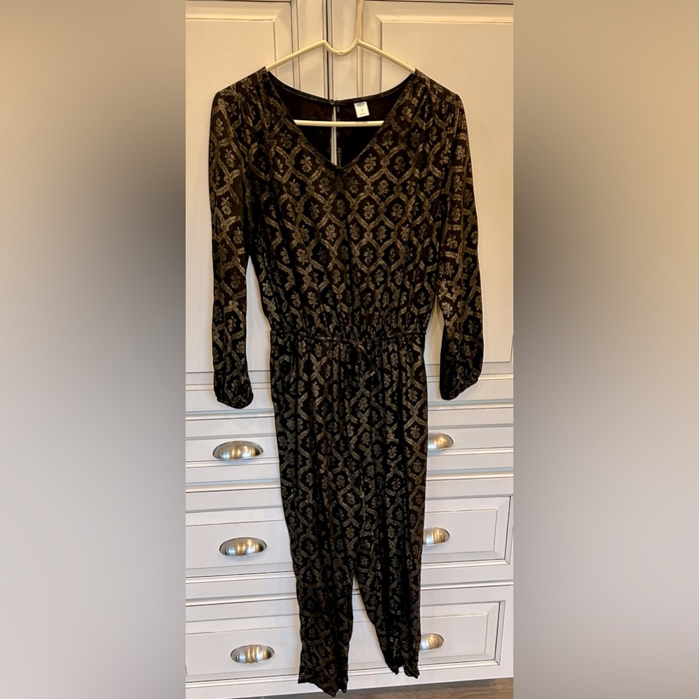 Old Navy Black and Gold Shimmering Jumpsuit size XS